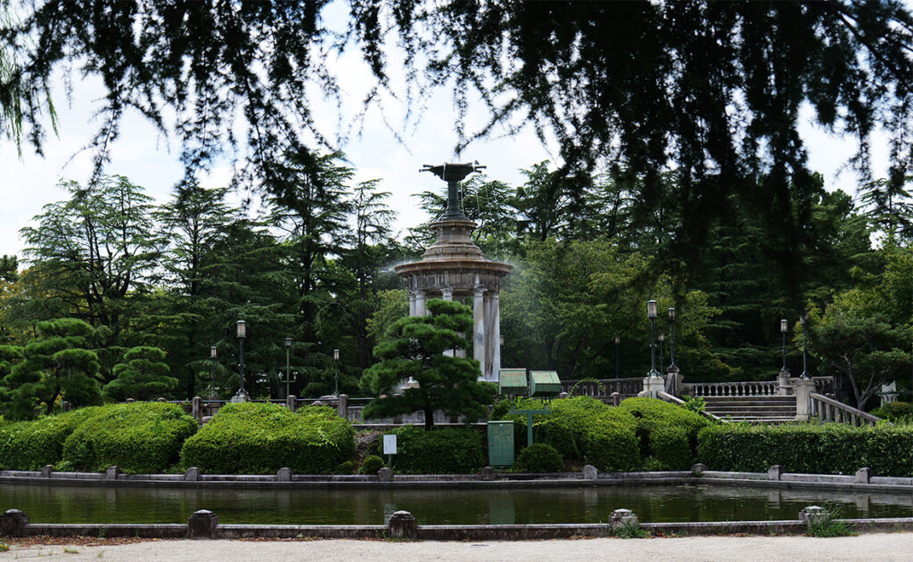 鶴舞公園　噴水塔